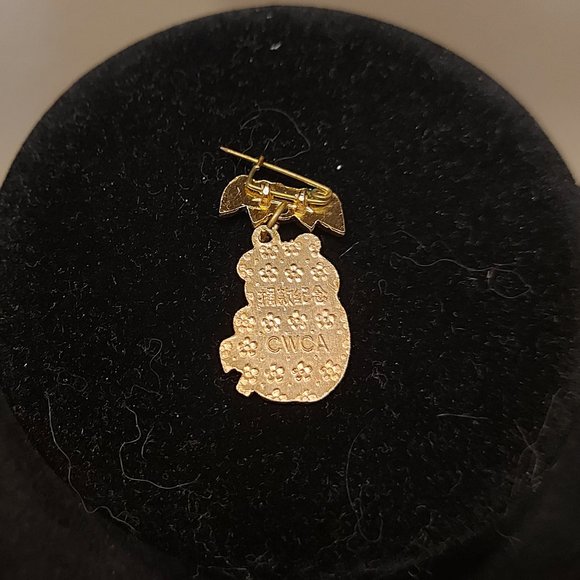 Adorable Vintage Swivel Panda Bear Pin - Picture 4 of 6